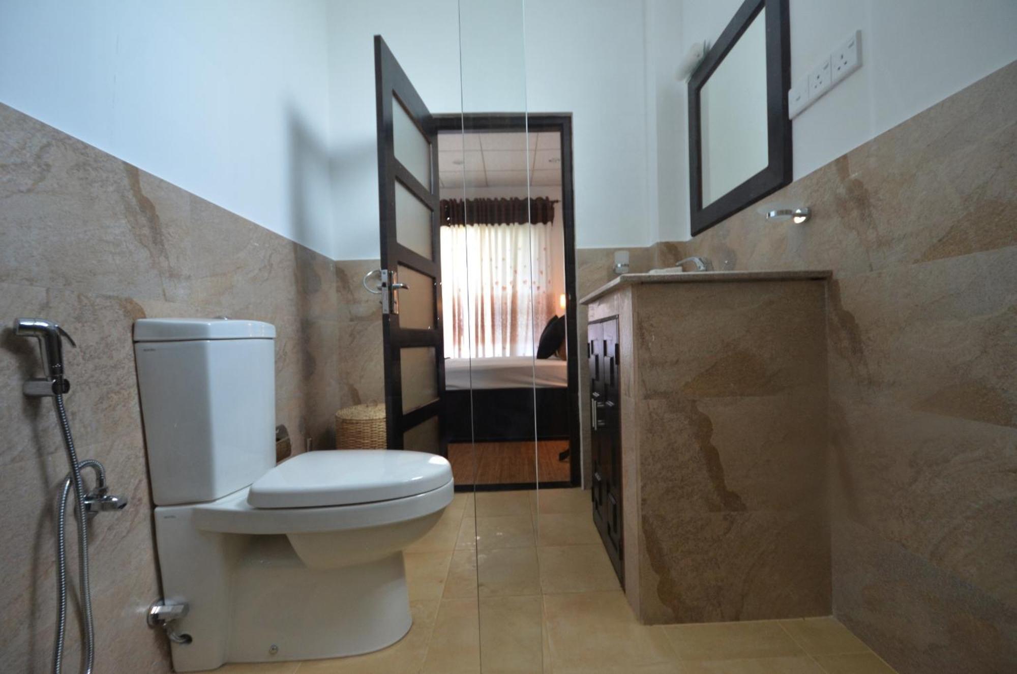 L&D Lodge Hikkaduwa Szoba fotó